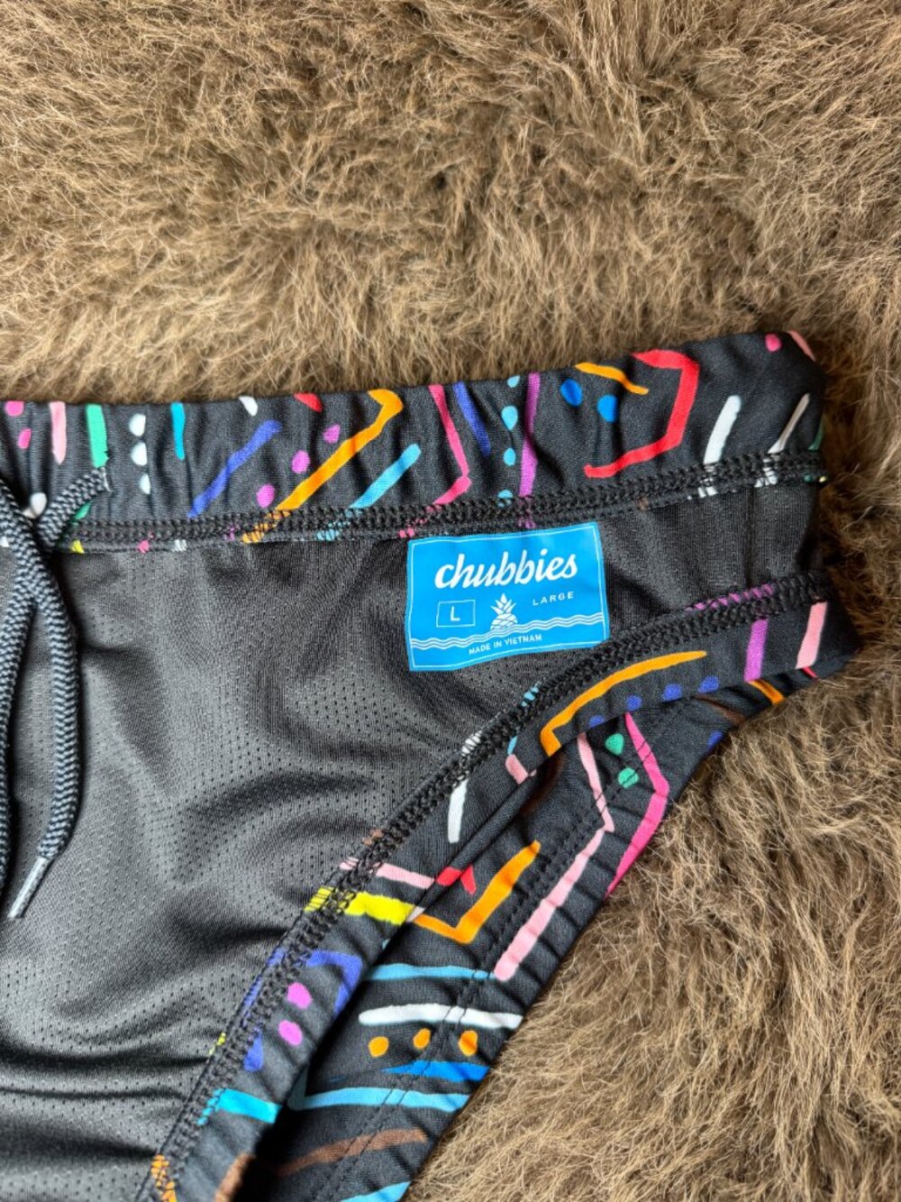 Chubbies Men's Swim Brief Size Large Colorful Geometric Print Beach Pool - Picture 6 of 7